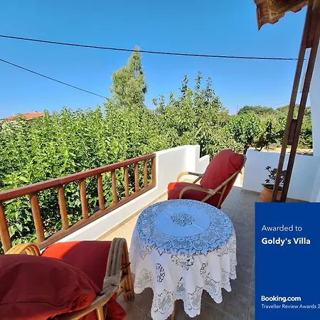 Сasa de vacaciones Goldy's Roussospítion
